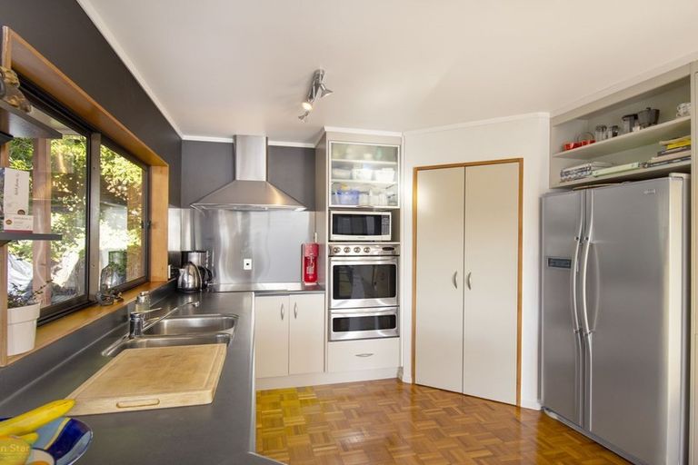 Photo of property in 12 Doon Grove, Papakowhai, Porirua, 5024