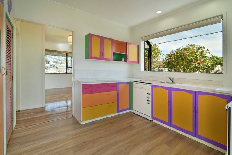 Photo of property in 807 Oxford Street, Saint Leonards, Hastings, 4120