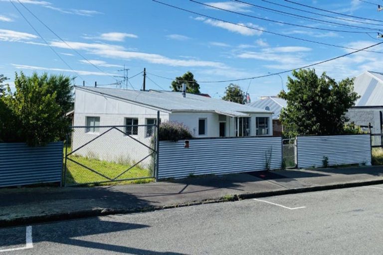 Photo of property in 4 Wakefield Street, Featherston, 5710