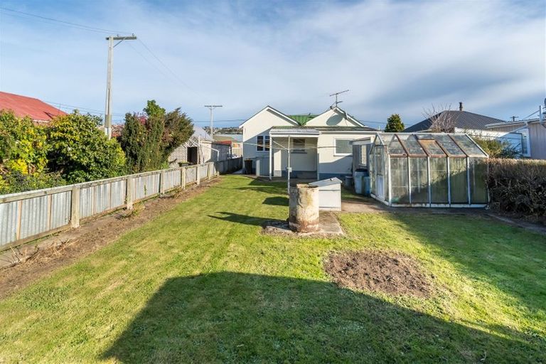 Photo of property in 37 Wesley Street, South Dunedin, Dunedin, 9012