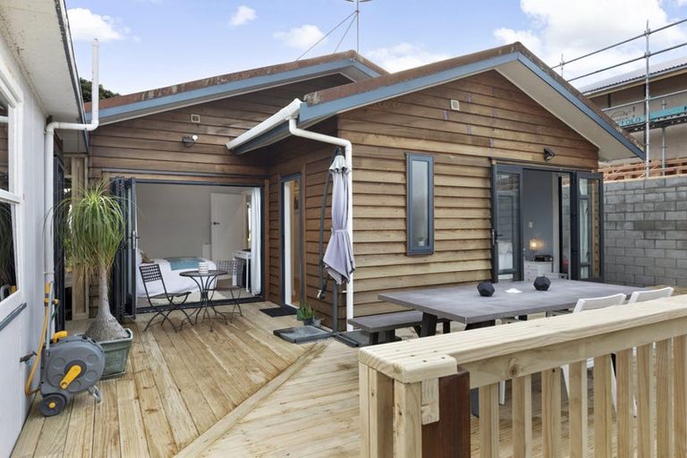 Photo of property in 55 Marine Parade, Paraparaumu Beach, Paraparaumu, 5032