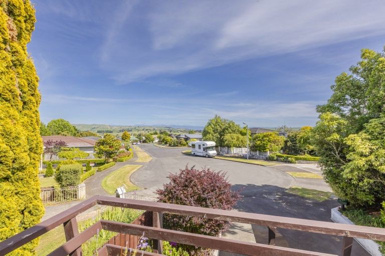 Photo of property in 11 Mount View Place, Waipukurau, 4200