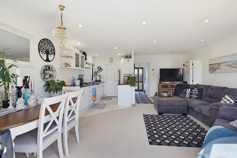 Photo of property in 3/4u Richard Street, Titahi Bay, Porirua, 5022