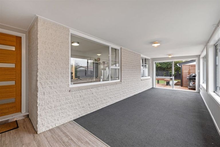 Photo of property in 207 Grimseys Road, Redwood, Christchurch, 8051