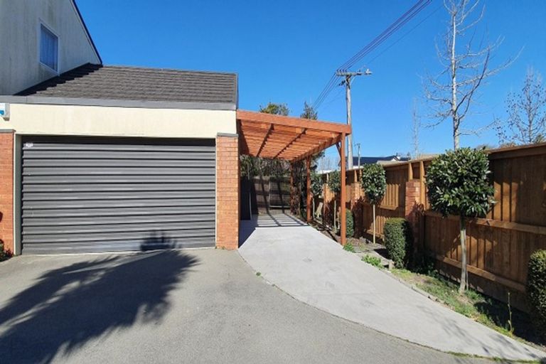Photo of property in 74 Hamilton Avenue, Ilam, Christchurch, 8041