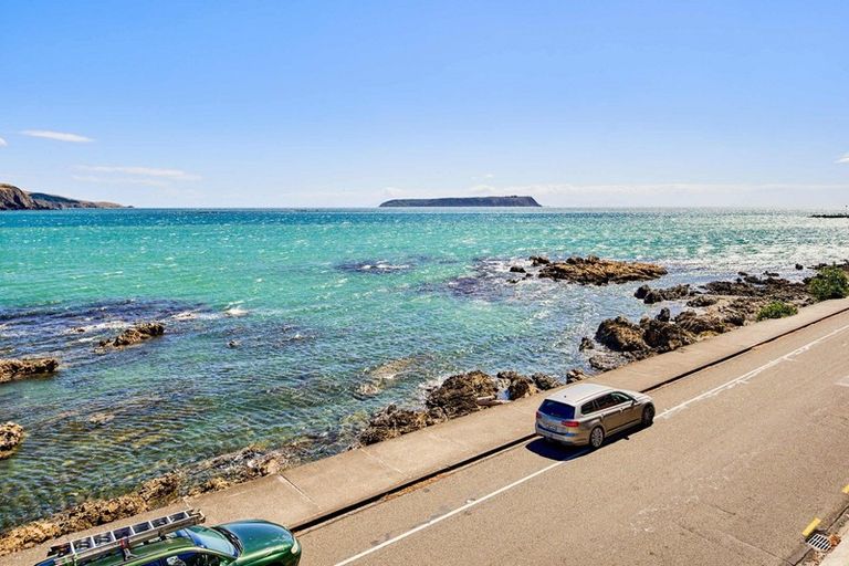 Photo of property in 21 Moana Road, Plimmerton, Porirua, 5026
