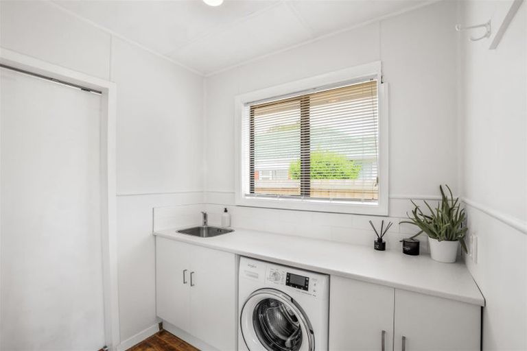 Photo of property in 296 Opawa Road, Hillsborough, Christchurch, 8022