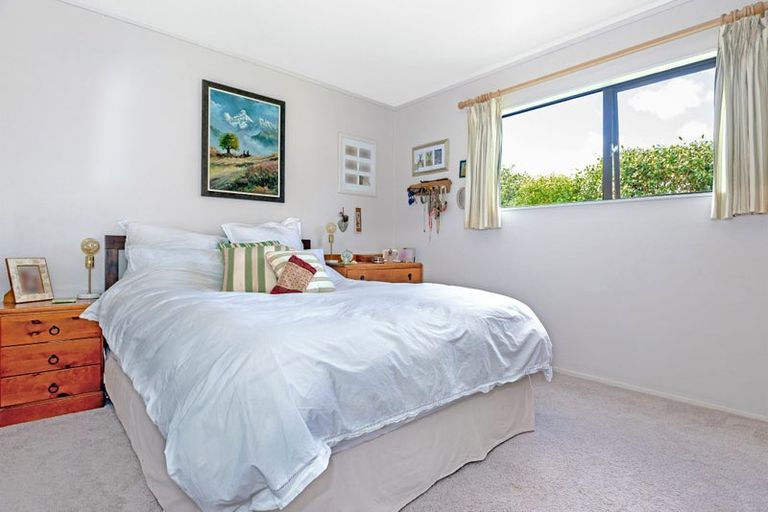 Photo of property in 76 Banks Street, Tolaga Bay, 4077