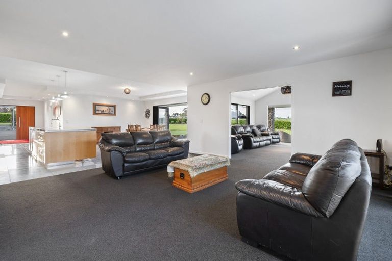 Photo of property in 208 Taipo Road, Rongotea, Palmerston North, 4476