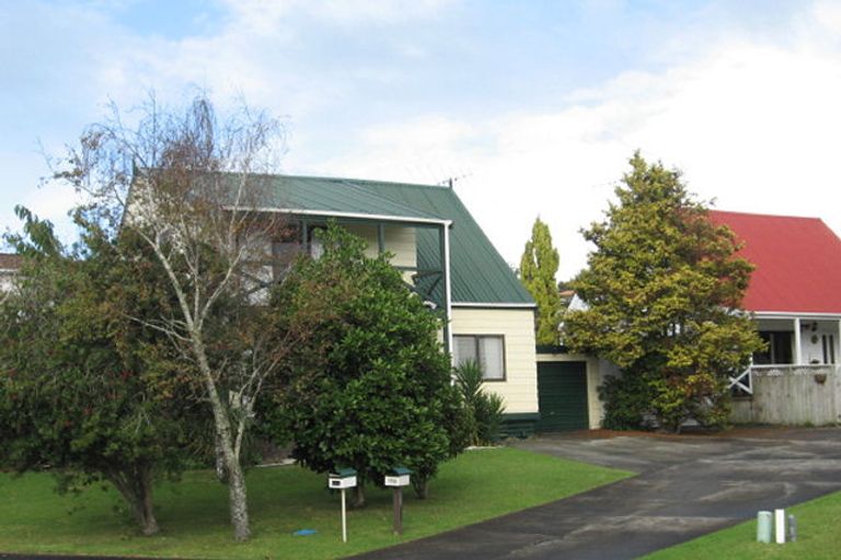 Photo of property in 11a Cairngorm Place, Highland Park, Auckland, 2010