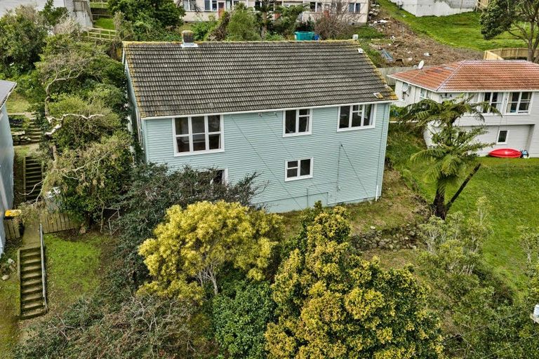 Photo of property in 14 Gloucester Street, Cannons Creek, Porirua, 5024