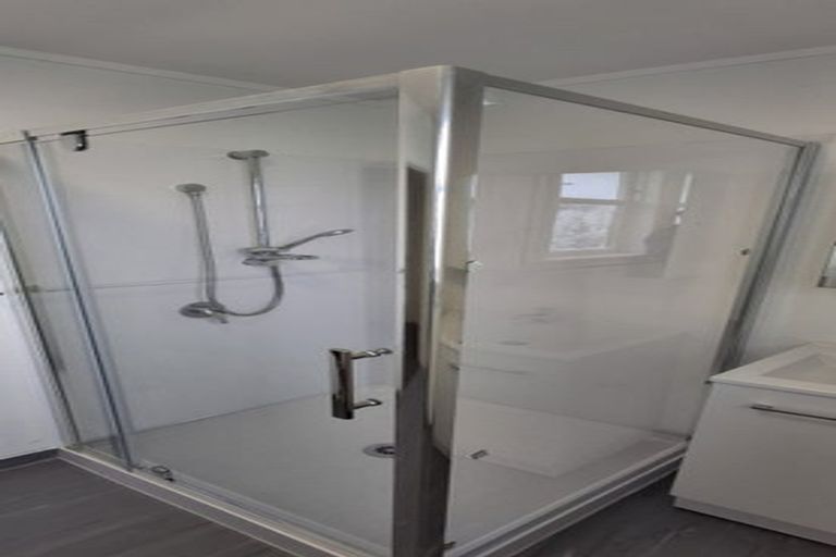 Photo of property in 1/13 Rangiora Crescent, Wairakei, Taupo, 3332