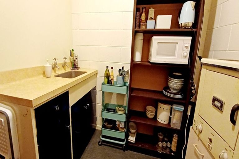 Photo of property in 11 Te Pari Pari Road, Pukerua Bay, 5026