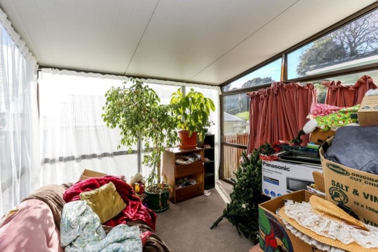 Photo of property in 115 Mangorei Road, Merrilands, New Plymouth, 4312