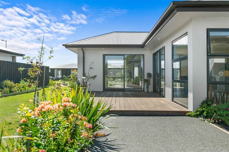 Photo of property in 4 Tussle Grove, Halswell, Christchurch, 8025