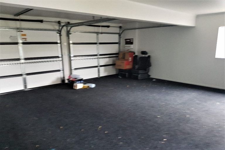 Photo of property in 32 Shackle Lane, Whitby, Porirua, 5024