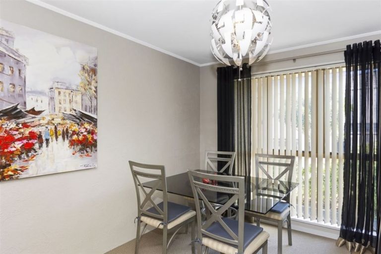 Photo of property in 2/33 Golf Road, Mount Maunganui, 3116