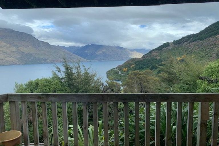 Photo of property in 34b Mackinnon Terrace, Sunshine Bay, Queenstown, 9300