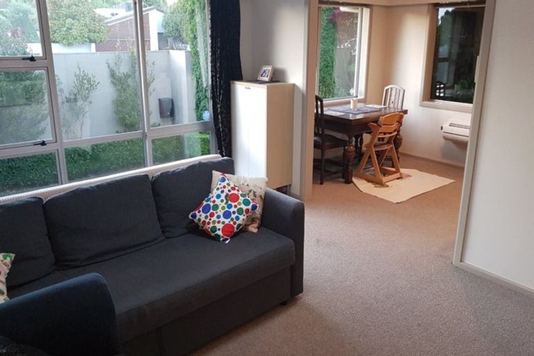 Photo of property in 150 Straven Road, Fendalton, Christchurch, 8014