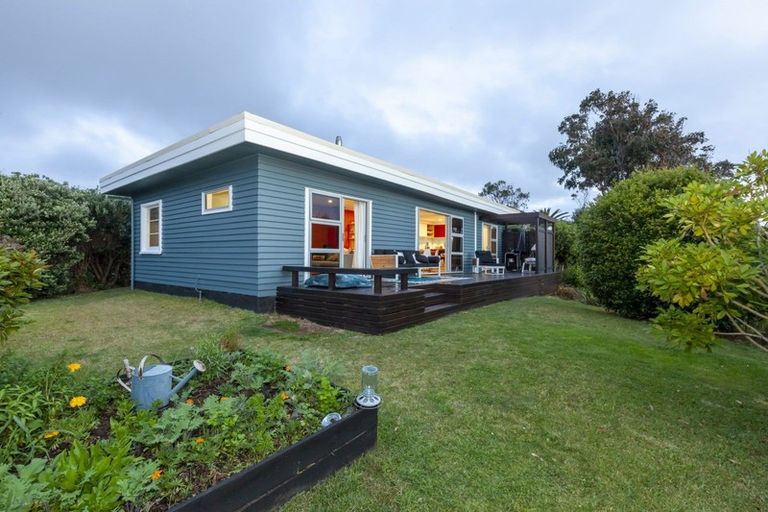 Photo of property in 12 Allen Road, Raumati Beach, Paraparaumu, 5032