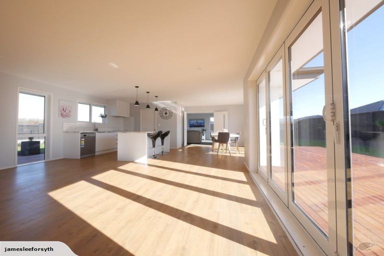 Photo of property in 7 Springbrook Close, Rangiora, 7400