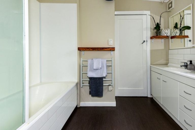 Photo of property in 115 Tedder Avenue, North New Brighton, Christchurch, 8083