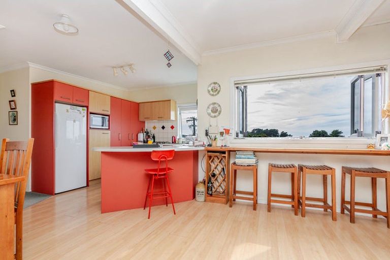 Photo of property in 6 Beach Road, Porangahau, 4293