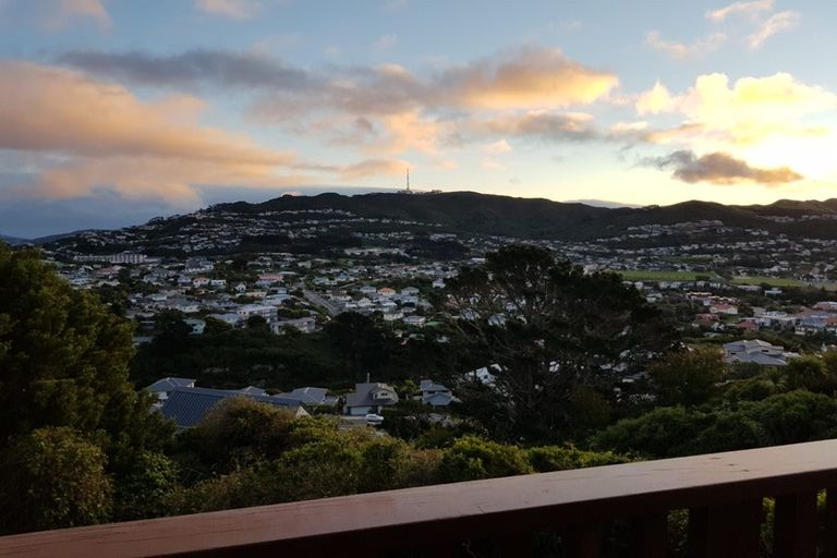 Photo of property in 3 Anzia Way, Johnsonville, Wellington, 6037