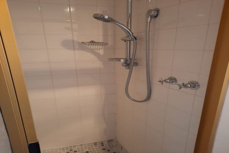 Photo of property in 2/122 Effingham Street, North New Brighton, Christchurch, 8083