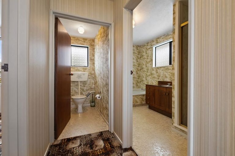 Photo of property in 1/120b Roydvale Avenue, Burnside, Christchurch, 8053