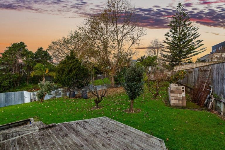 Photo of property in 69 Mcleod Road, Te Atatu South, Auckland, 0610