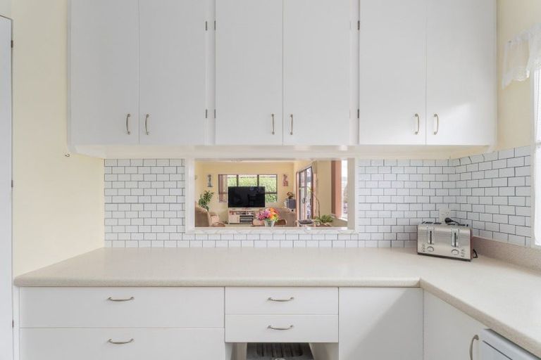 Photo of property in 24 Springbok Avenue, Whitianga, 3510