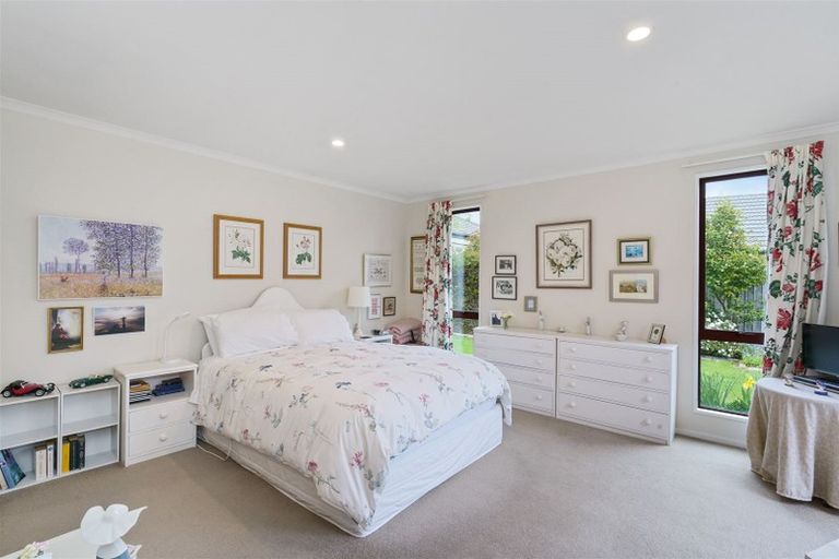 Photo of property in 70 Milns Road, Halswell, Christchurch, 8025