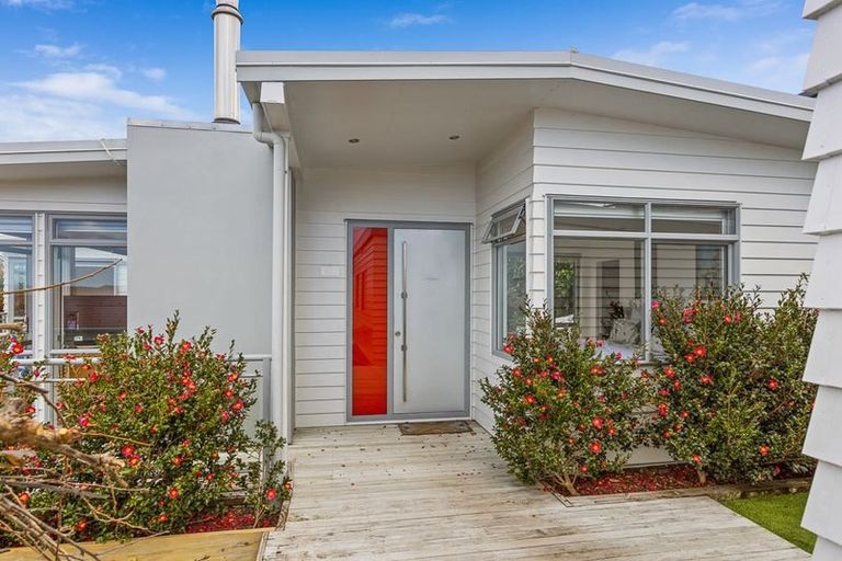 Photo of property in 23 Brampton Road, Snells Beach, 0920