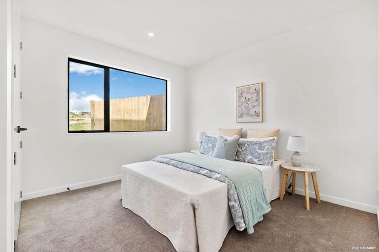 Photo of property in 57 Matangi View Drive, Orewa, 0931