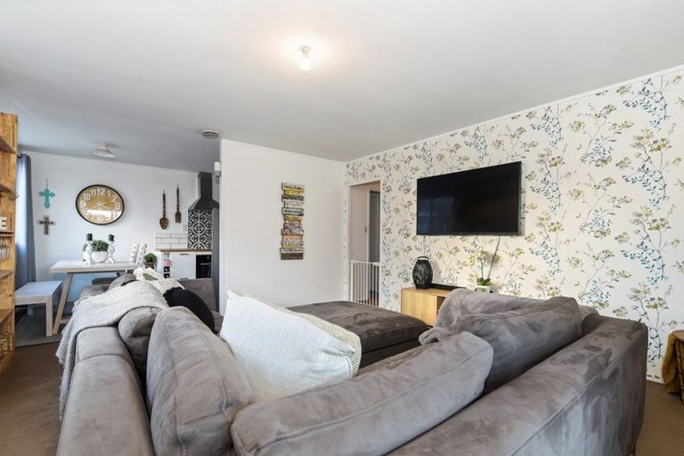 Photo of property in 10 Flemington Place, Nawton, Hamilton, 3200