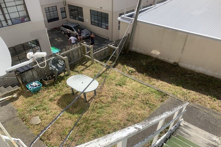 Photo of property in 19 Hania Street, Mount Victoria, Wellington, 6011