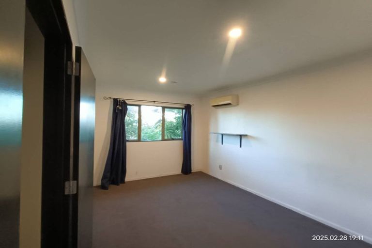 Photo of property in 2/274 Glamorgan Drive, Northcross, Auckland, 0630
