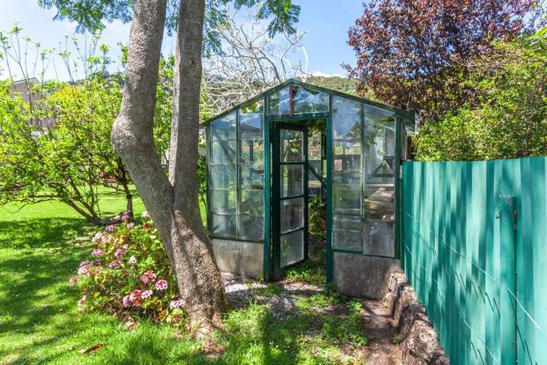 Photo of property in 12 Springfield Avenue, Ngarimu Bay, Thames, 3575