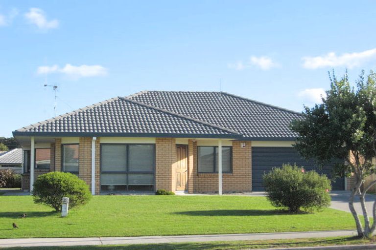 Photo of property in 654 Gloucester Road, Papamoa Beach, Papamoa, 3118