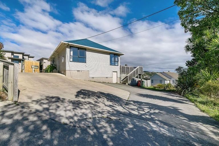 Photo of property in 14 Downes Street, Titahi Bay, Porirua, 5022