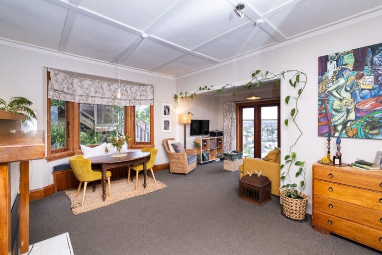 Photo of property in 4 Guys Hill Road, Hospital Hill, Napier, 4110