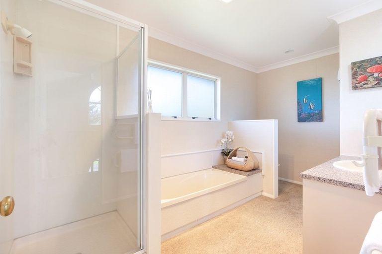 Photo of property in 2/105 Peake Road, Cambridge, 3493