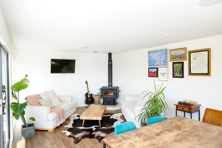 Photo of property in 8 Te Ara Crescent, Diamond Harbour, Lyttelton, 8971