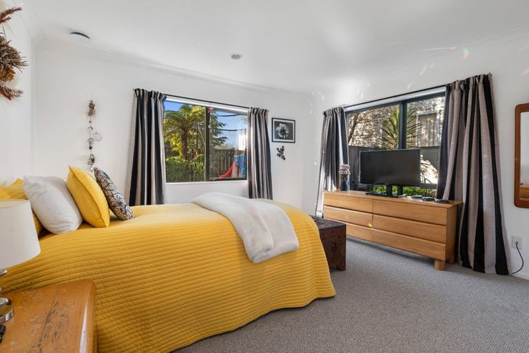 Photo of property in 1 Stonebridge Park Drive, Holdens Bay, Rotorua, 3010