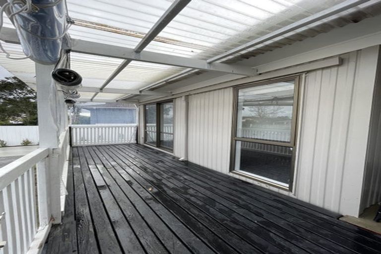 Photo of property in 3 Duckworth Road, Papakura, 2110