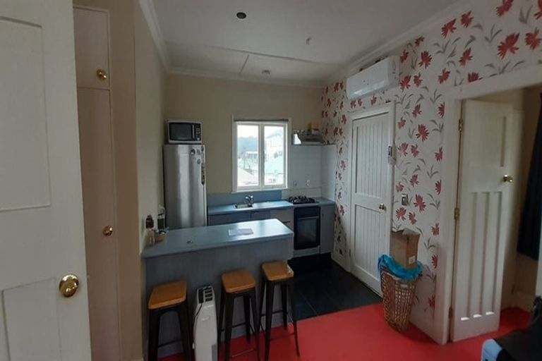Photo of property in 1-3 Mudges Terrace, Newtown, Wellington, 6021