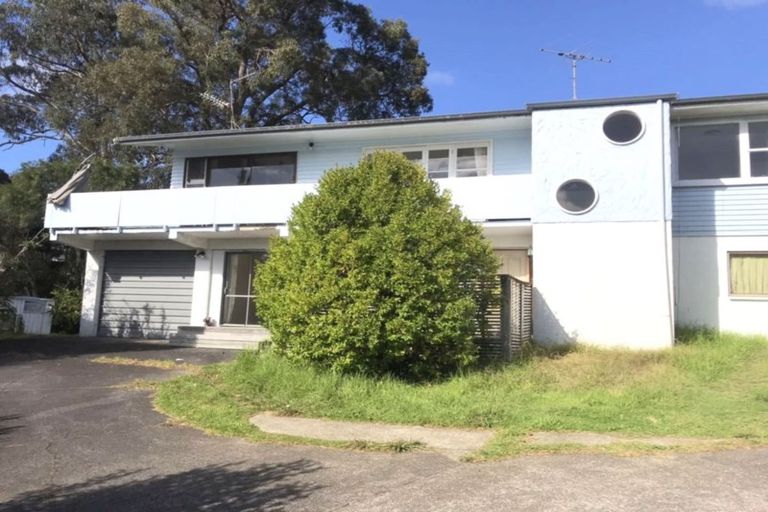 Photo of property in 4 Ondine Place, Glenfield, Auckland, 0629