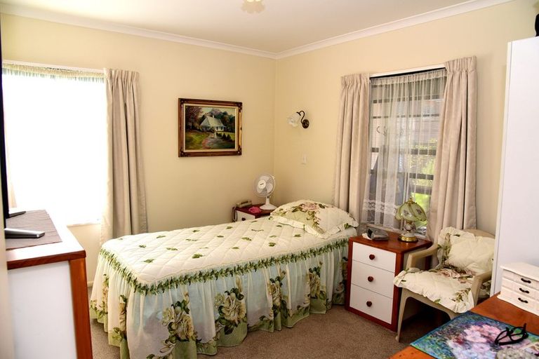 Photo of property in 4/70-76 Whiteley Street, Moturoa, New Plymouth, 4310