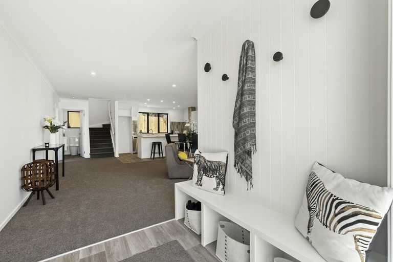 Photo of property in 30a Russell Road, Manurewa, Auckland, 2102